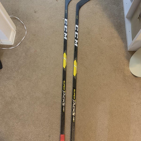 Senior Right Handed Super Tacks AS1 Toe Pattern Pro Stock Hockey Stick