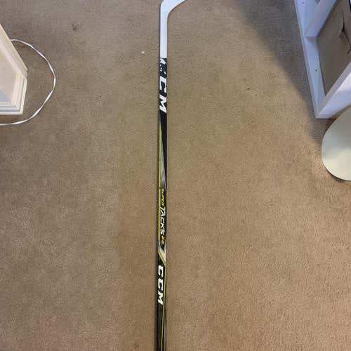 Senior Right Handed Super Tacks 2.0 Toe Pattern Pro Stock Hockey Stick