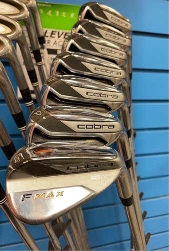 Cobra Used Right Handed Men's Regular Flex Iron Set