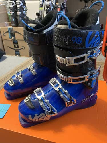 Used Men's K2 All Mountain spyne 90  Ski Boots Soft Flex