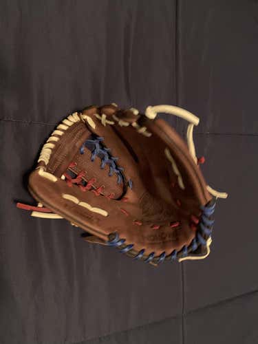 Used Nokona Right Hand Throw Baseball Glove 11.25"