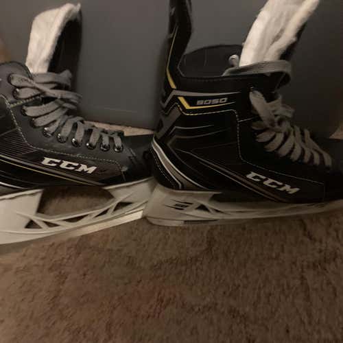 Senior CCM Tacks 9050 Regular Width Size 7 Hockey Skates