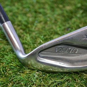 Wilson 	Ultra SR	9 Iron 	Right Handed 	36.25"	Graphite	Seniors 	New Grip