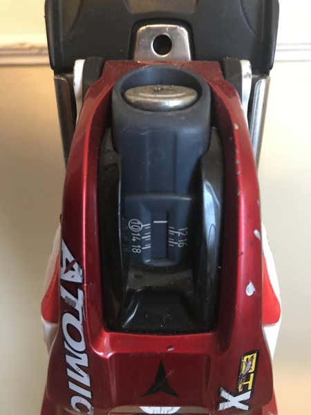 Atomic Race D2 SL 2011 165cm skis | SidelineSwap | Buy and Sell on