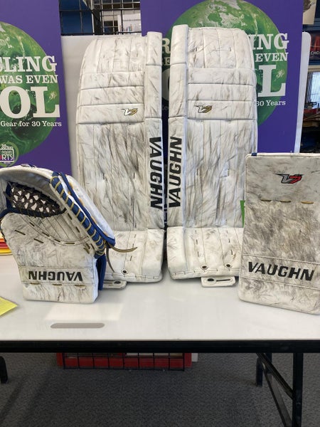 Used 36" Vaughn Regular Velocity V7 Goalie Full Set