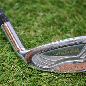 Warrior 		4 Iron 	Right Handed 	39"	Graphite 	Regular 	New Grip