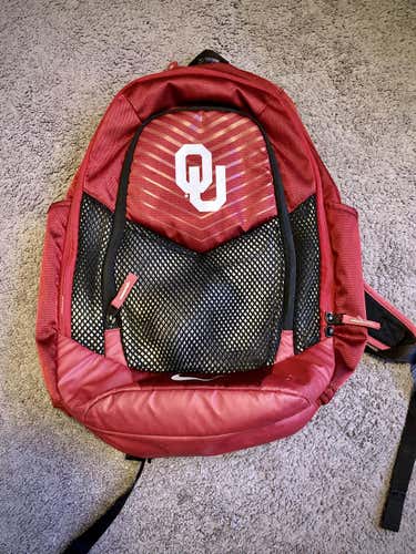 Nike MAX AIR Oklahoma Sooners Vapor Power Backpack - Used