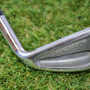 Wilson 	Augusta Se	7 Iron 	Right Handed 	37"	Steel 	Stiff	New Grip