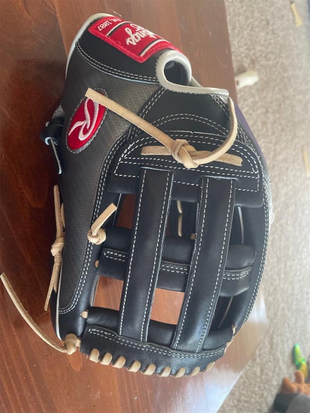 New Right Hand Throw Heart of the Hide 12.75" Baseball Glove