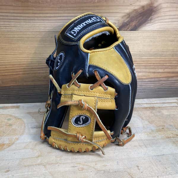 Robinson Cano Spalding Game Model 11.5 | SidelineSwap | Buy and