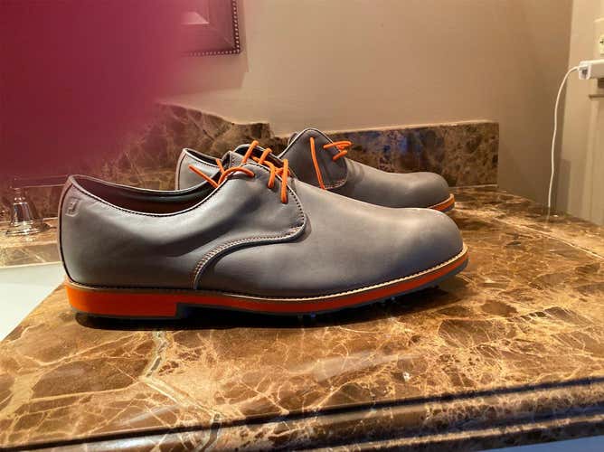 Gray Men's Size 13 (Women's 14) Footjoy Golf Shoes