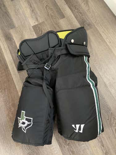 Black New Senior Medium + 1 Tall Warrior Franchise Hockey Pants Pro Stock Dallas Stars