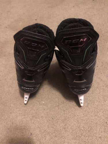 Senior CCM Ribcor 80K Extra Wide Width  Size 9.5 Hockey Skates
