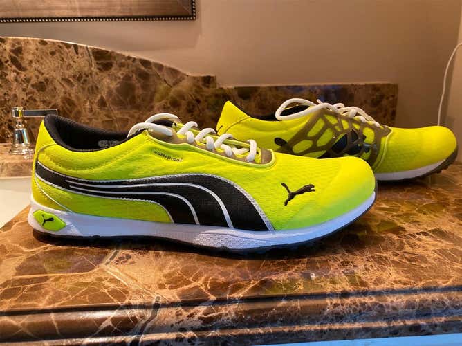 Green Men's Size 13 (Women's 14) Puma Golf Shoes