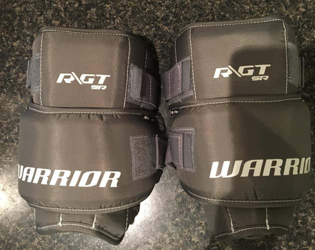 Warrior Rgt knee pads