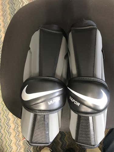 New Large, Black,  Nike Vapor 2.0 Arm Guards Arm Pads