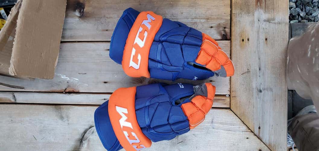 Oilers Pro Gloves