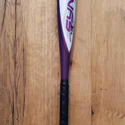 Purple Used Easton Alloy Synergy Bat (-11) 16 oz 27"