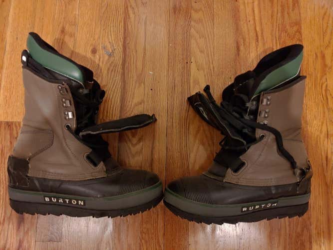 Vintage Burton Snowboard boots