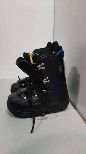 Burton Youth Snowboard Boots Size 5