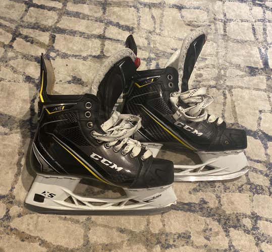 CCM Tacks AS1 CUSTOM Hockey Skates Size 7.0 D/A