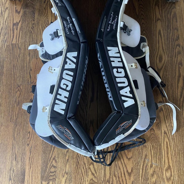 Senior 36" Vaughn Velocity V7 Goalie Leg Pads