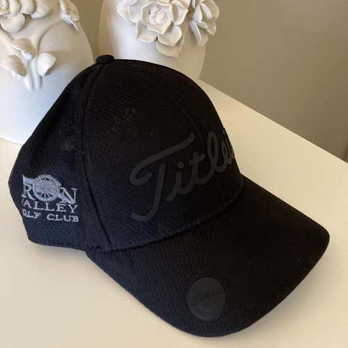 Black Adult One Size Fits All Titleist Hat