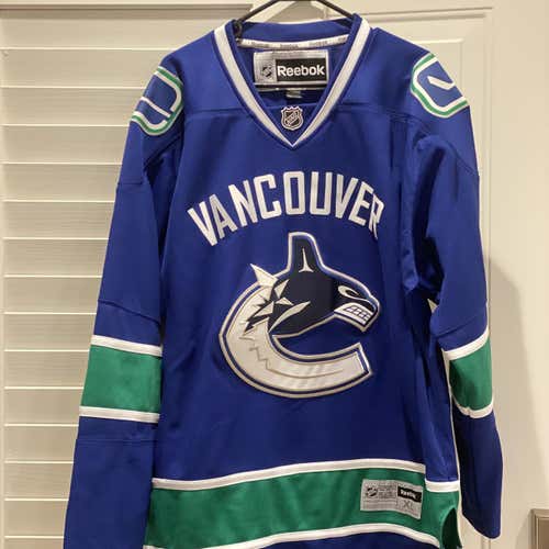Vancouver Canucks Authentic Reebok XL Jersey