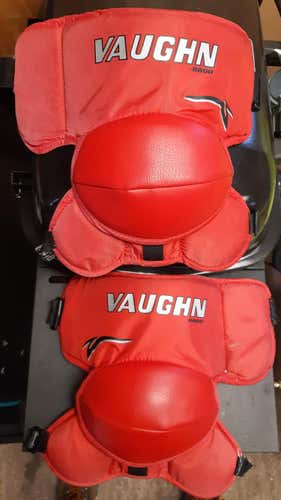 Previously enjoyed Vaughn knee Guards