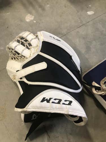White Used Senior CCM Full Right Extreme Flex III Pro