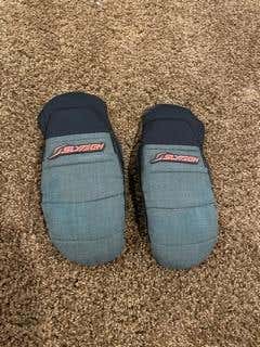 Black Unisex Used Adult Large Slytech