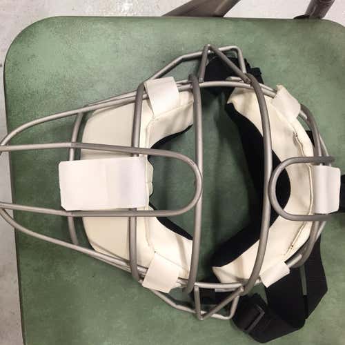 Adult Catcher Umpire Mask White And Gray