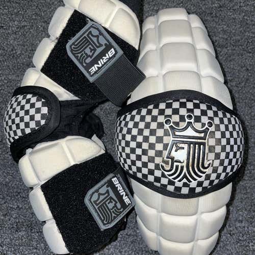 Brine King Arm Pads White Used