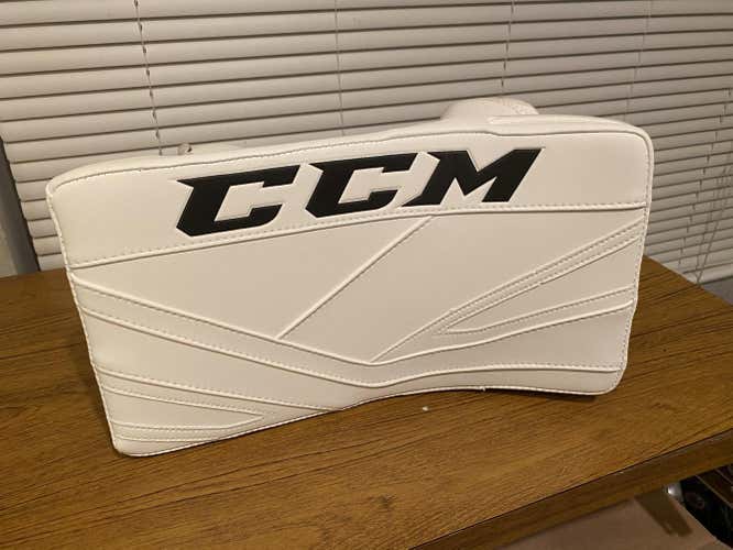 White New Senior CCM Regular Premier II Pro