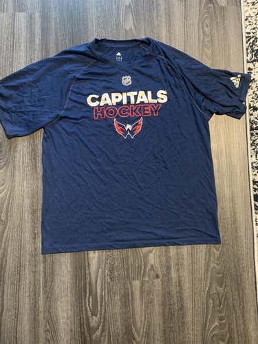 Washington Capitals Adidas T Shirt -L