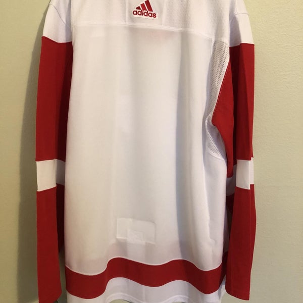 Adidas NHL Detroit Red Wings Authentic Away Hockey Jersey Size 46