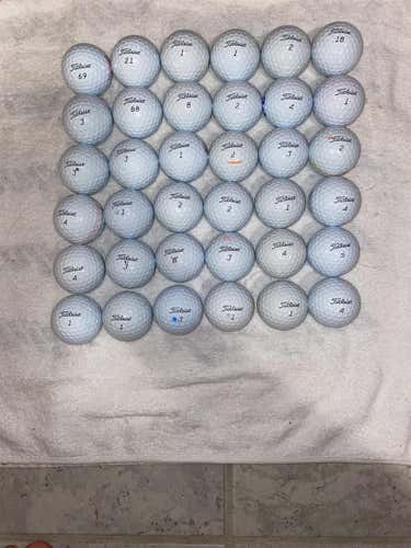 White Used Titleist Pro V1 36 Pack (3 Dozen) Balls