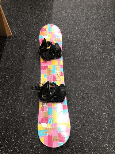 Used Burton Chicklet 130 Cm Snowboard Girls Combo