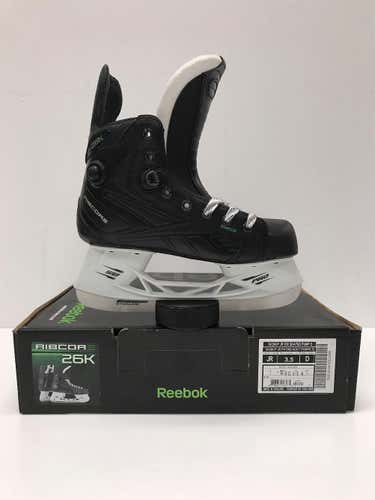 Junior Reebok 26K PUMP Regular Width Size 3.5 Hockey Skates