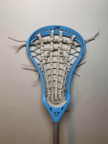 deBeer Women’s Lacrosse Stick 32” (Complete)