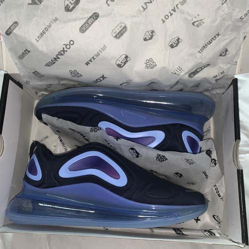 Nike Air Max 720 Men's Size 9.5 (Women's 10.5)