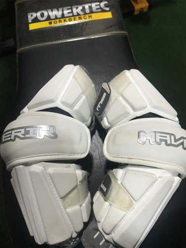 Used Small Maverik Max Arm Pads
