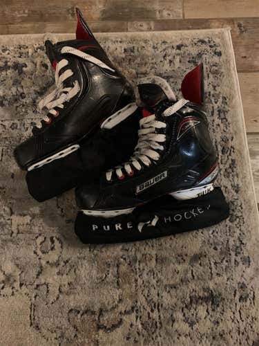 Bauer Vapor X600 Regular Width  Size 7 Hockey Skates