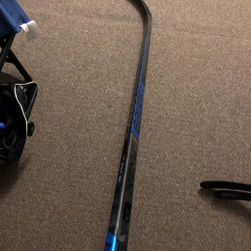 Senior Right Handed Nexus 2N Pro Mid Pattern  Hockey Stick