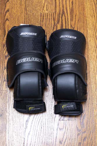 Used Bauer Supreme S18 Senior Goalie Knee Guards