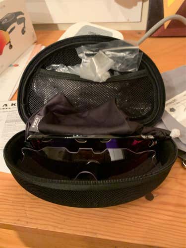 Oakley radar Bluetooth Glasses