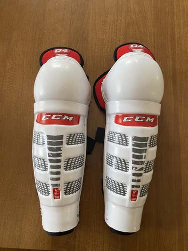 Used Youth CCM Shin Pads