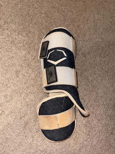 Used Senior EvoShield Shin Guards