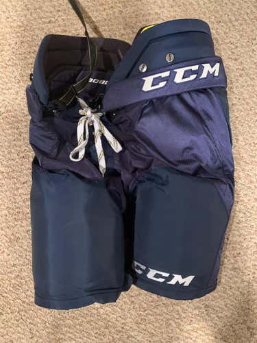 Senior Large CCM Hockey Pants
