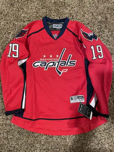 Capitals Backstrom Jersey S/M Youth